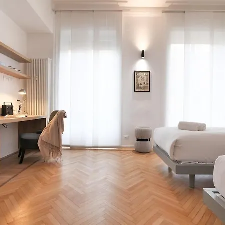 Light And Style In The Heart Of Apartment Milan