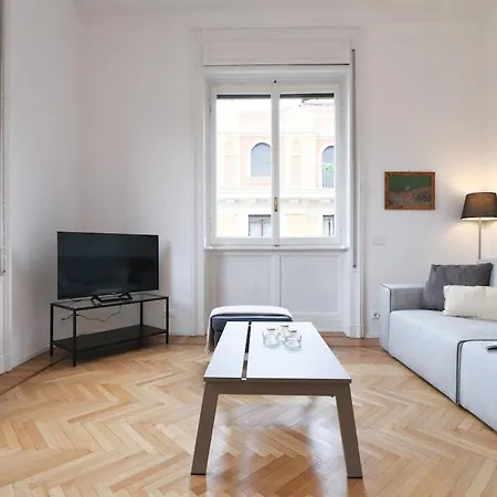 Light And Style In The Heart Of Apartment Milan
